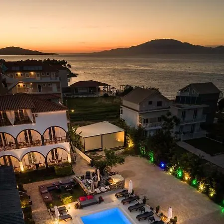 Lägenhet Corali Sea Breath & Pool Amoudi