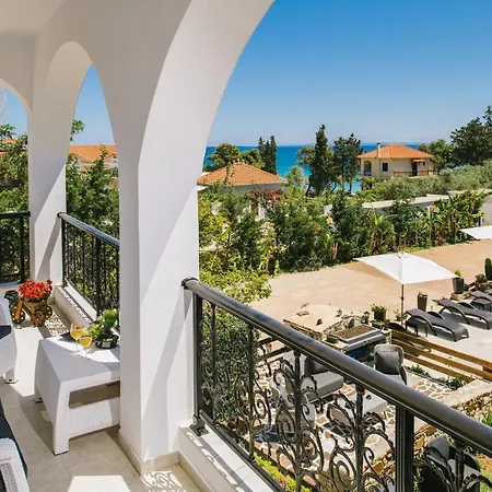 Corali Sea Breath & Pool Apartment *