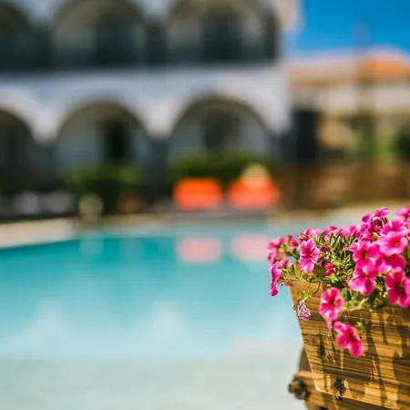 Lägenhet Corali Sea Breath & Pool