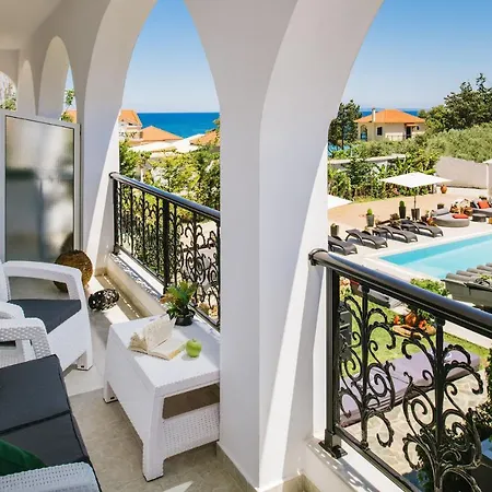 Corali Sea Breath & Pool