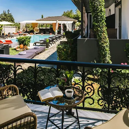 Apartment Corali Sea Breath & Pool Amoudi