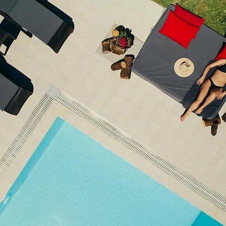 Corali Sea Breath & Pool Apartment Amoudi