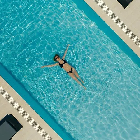 Corali Sea Breath & Pool Lejlighed